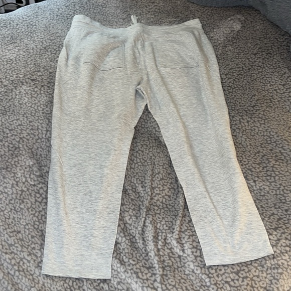 EUC Lou & Grey Heathered Gray Sweatpants Size XL - Picture 3 of 7